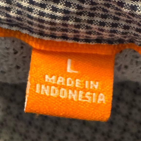 Orvis Navy Gray Casual Button Down Textured Fabric Roll Tab Fishing Shirt Sz L - Picture 11 of 12